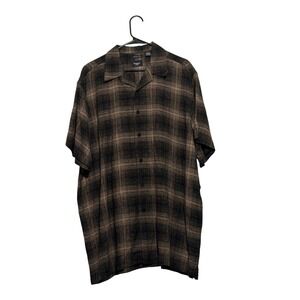 Haggar Men's Short Sleeve Plaid Button-Down Shirt in Brown and Black